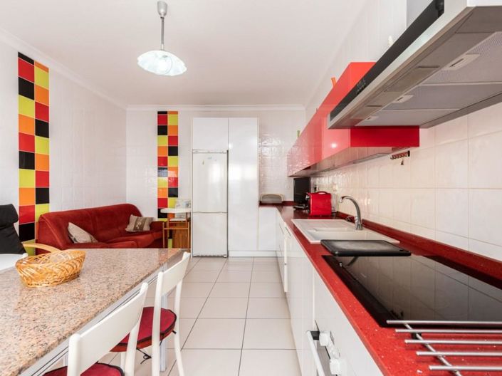 Image No.15-10 Bed House for sale