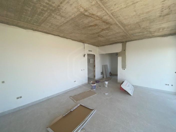 Image No.24-5 Bed House for sale