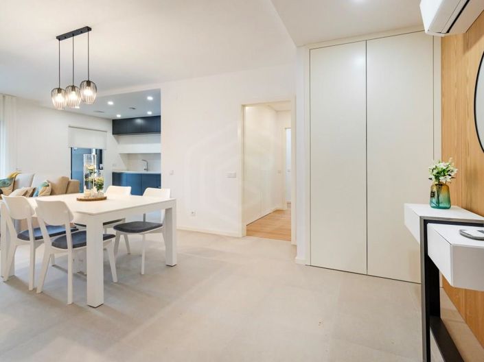 Image No.4-4 Bed Apartment for sale