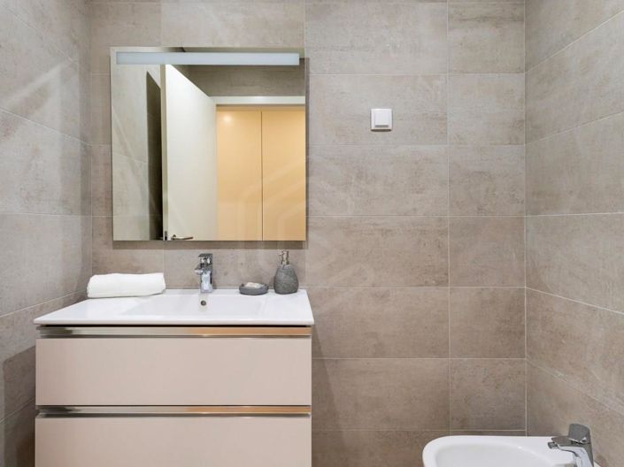 Image No.15-4 Bed Apartment for sale