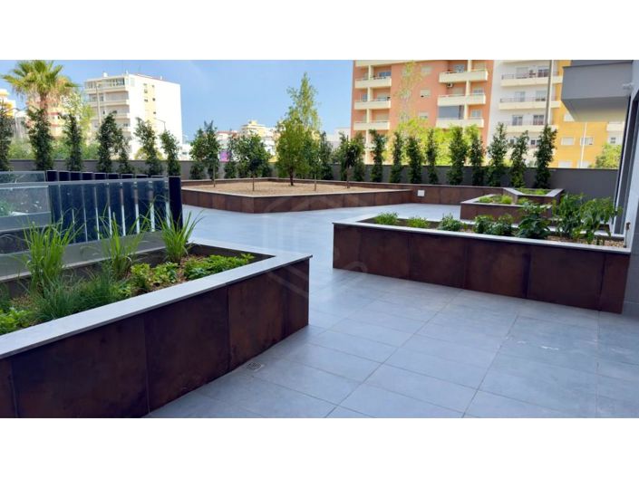 Image No.24-4 Bed Apartment for sale