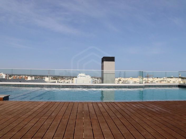 Image No.25-4 Bed Apartment for sale