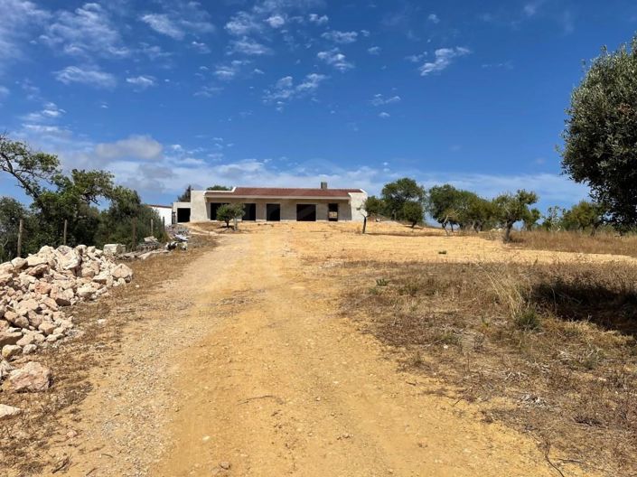 Image No.15-3 Bed House for sale