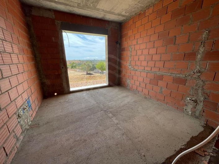 Image No.42-3 Bed House for sale