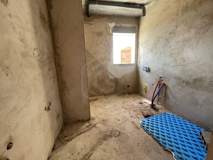 Image No.45-3 Bed House for sale