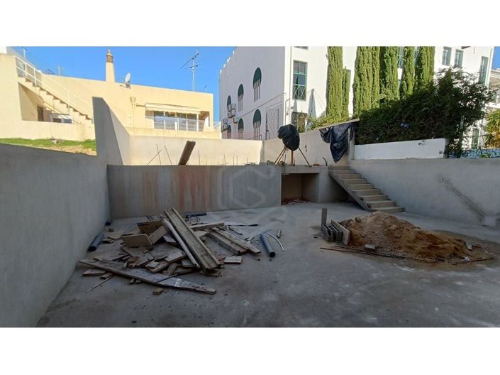 Image No.14-3 Bed House for sale