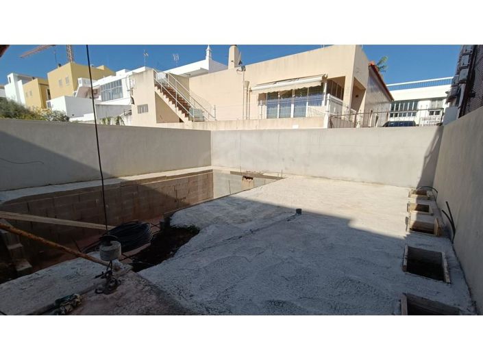 Image No.16-3 Bed House for sale