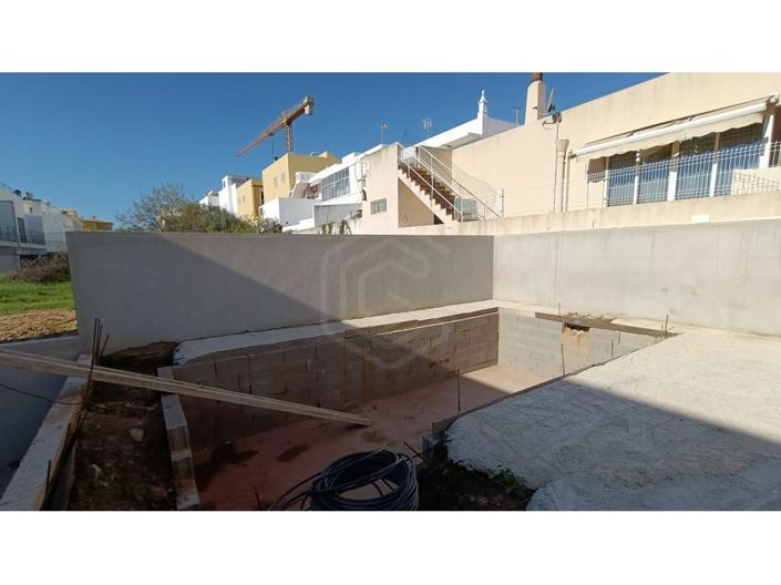 Image No.17-3 Bed House for sale