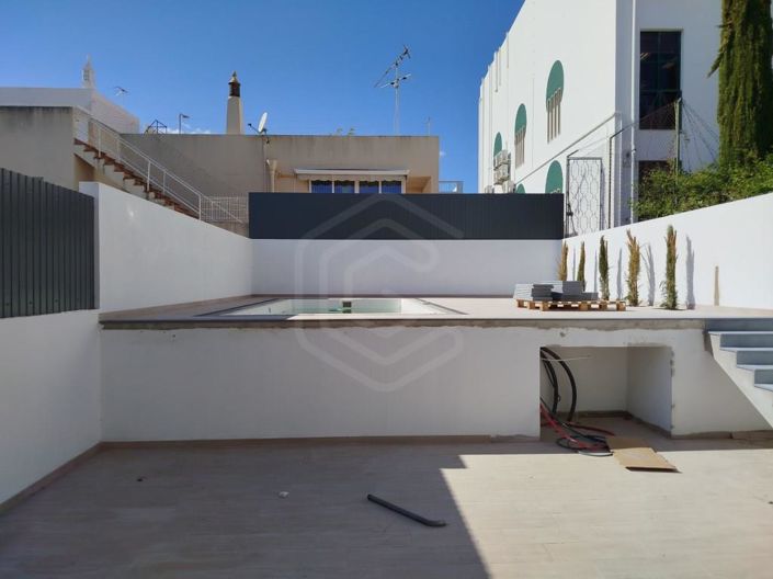 Image No.2-3 Bed House for sale