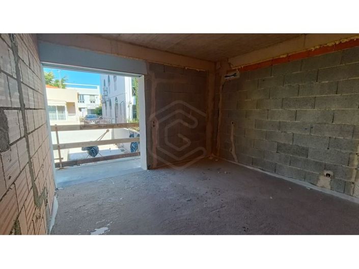 Image No.21-3 Bed House for sale