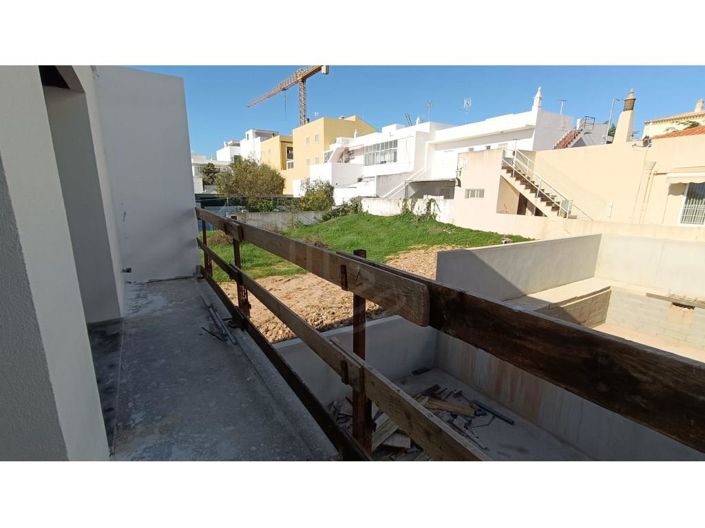 Image No.22-3 Bed House for sale