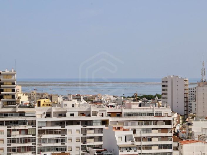 Image No.34-3 Bed Apartment for sale