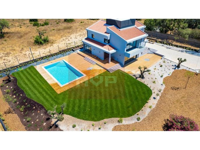 Image No.2-5 Bed House for sale