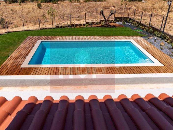 Image No.24-5 Bed House for sale