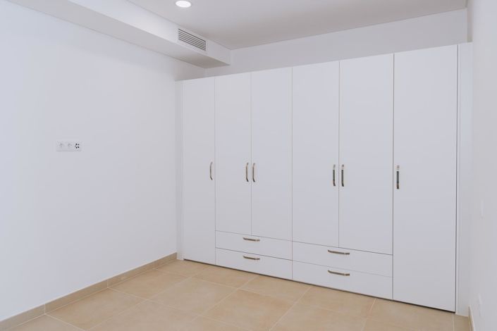 Image No.12-2 Bed Apartment for sale