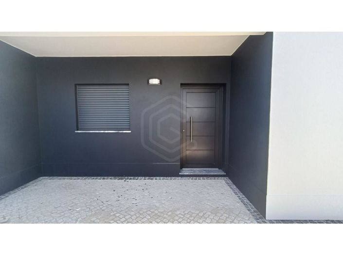 Image No.30-3 Bed House for sale
