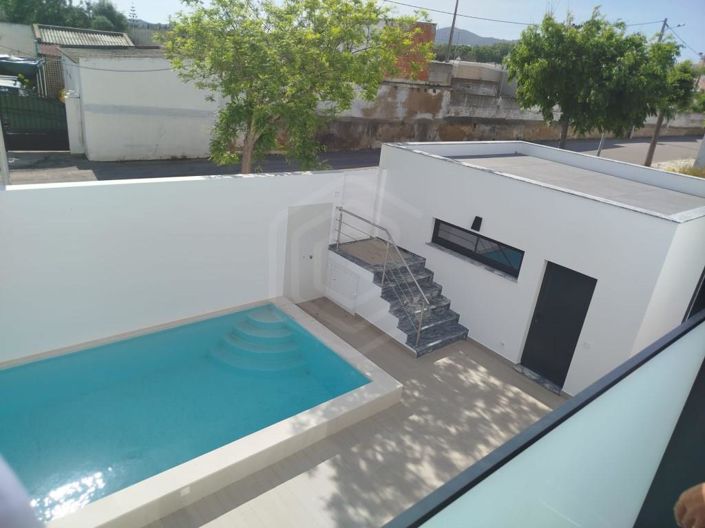 Image No.35-3 Bed House for sale