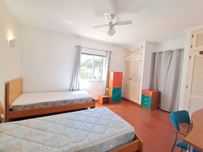 Image No.17-4 Bed House for sale