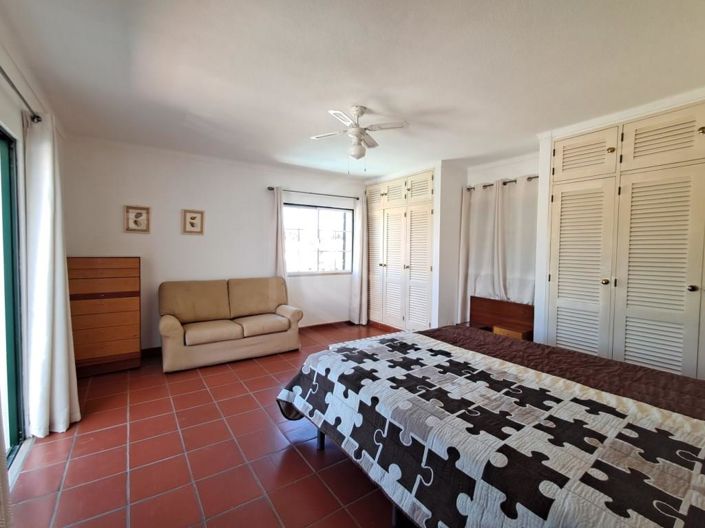 Image No.18-4 Bed House for sale