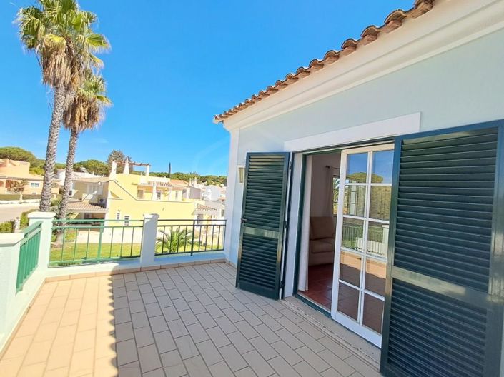 Image No.28-4 Bed House for sale