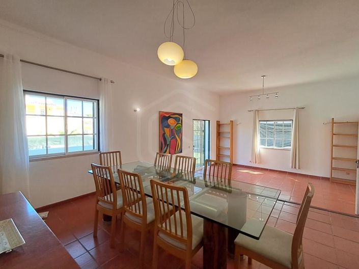 Image No.7-4 Bed House for sale