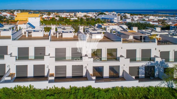 Image No.15-3 Bed House for sale