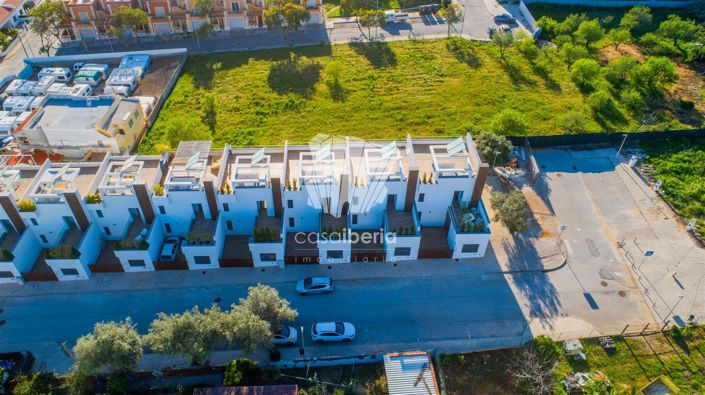 Image No.20-3 Bed House for sale