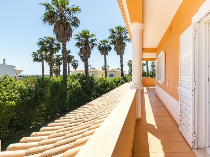 Image No.17-4 Bed House for sale