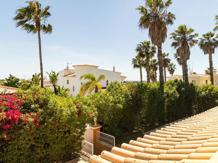 Image No.20-4 Bed House for sale