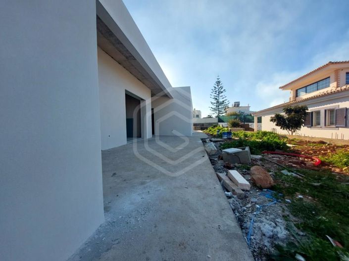 Image No.30-3 Bed House for sale