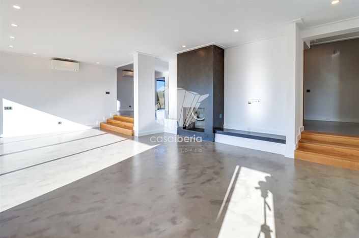 Image No.22-7 Bed House for sale