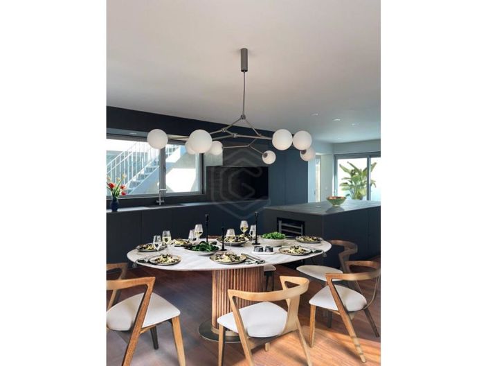 Image No.8-5 Bed House for sale