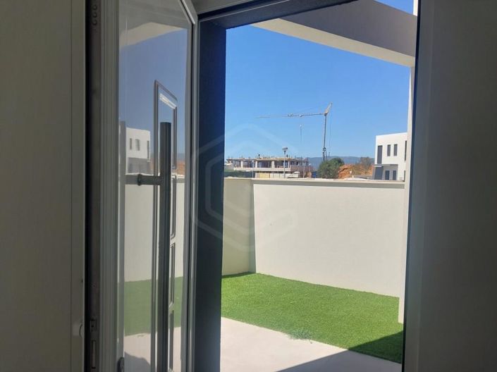 Image No.16-3 Bed House for sale