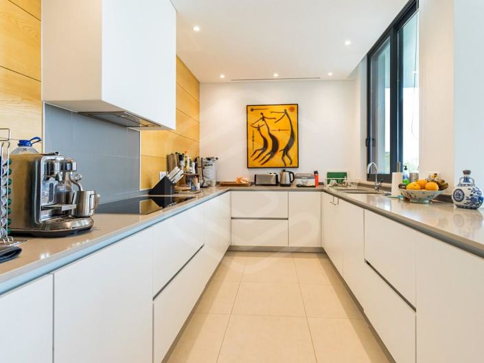 Image No.11-3 Bed Apartment for sale