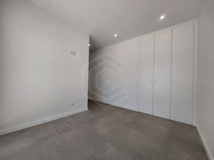 Image No.29-3 Bed House for sale