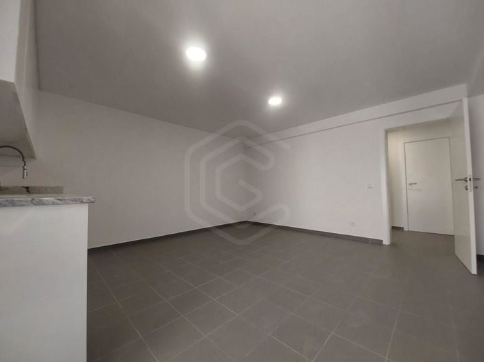 Image No.36-3 Bed House for sale