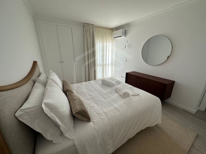 Image No.25-2 Bed House for sale