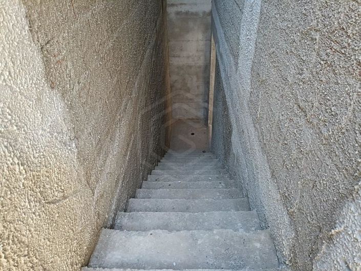 Image No.24-3 Bed House for sale