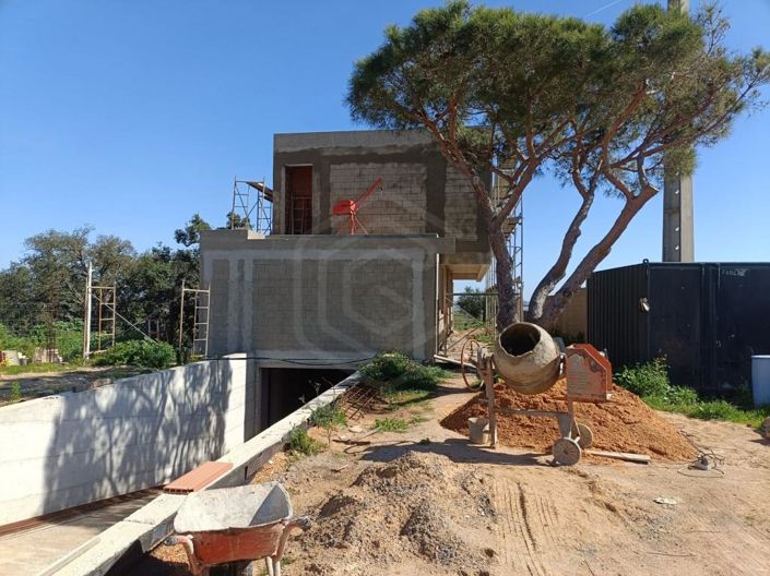 Image No.26-3 Bed House for sale