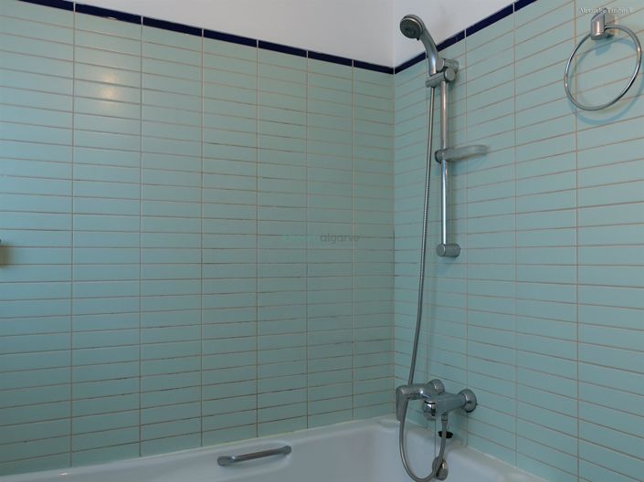 Image No.13-2 Bed House for sale