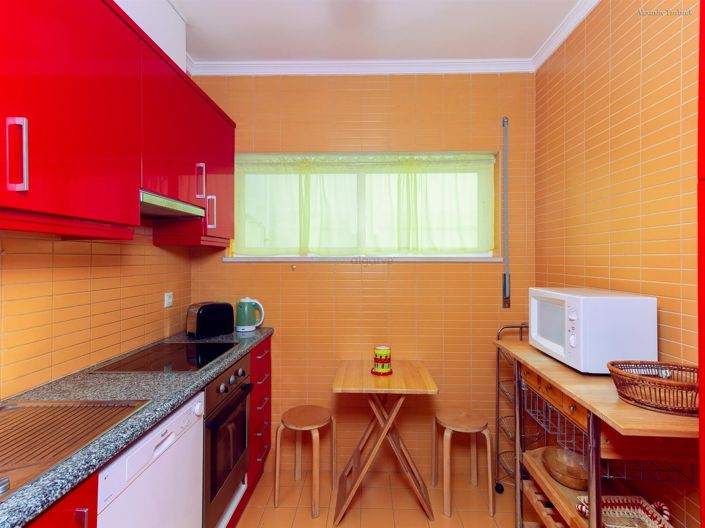 Image No.5-2 Bed House for sale