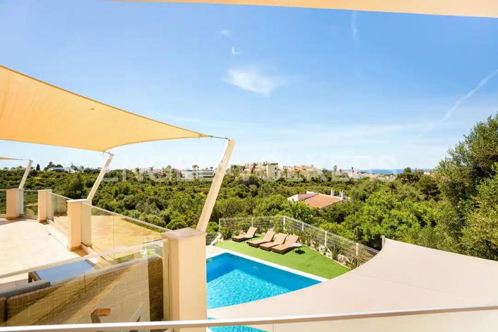 Image No.12-4 Bed House for sale