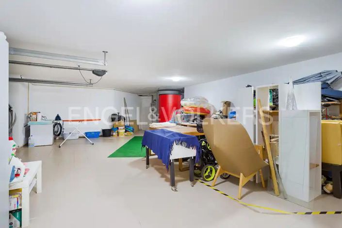 Image No.35-4 Bed House for sale