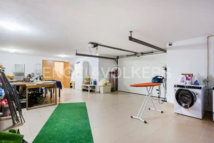 Image No.36-4 Bed House for sale