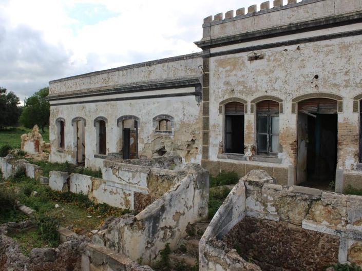 Image No.9-6 Bed House for sale