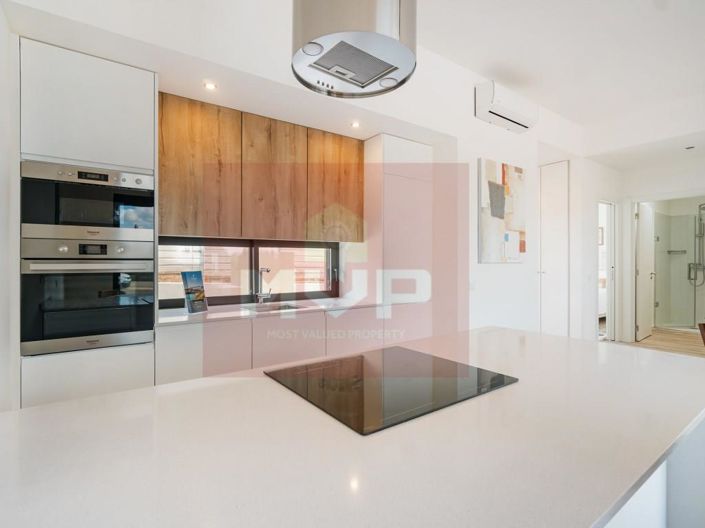 Image No.15-2 Bed House for sale