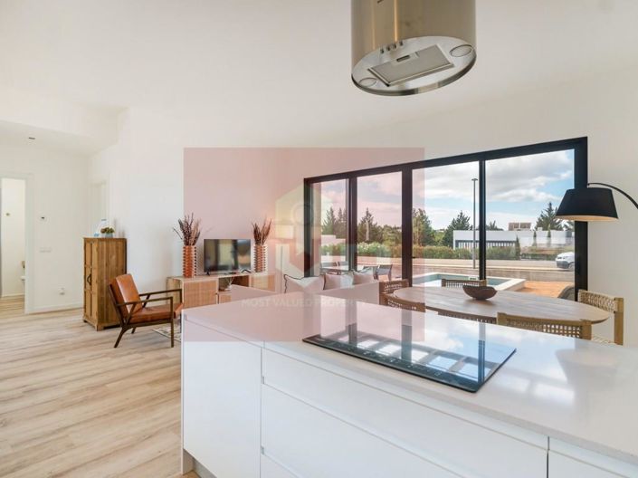 Image No.16-2 Bed House for sale