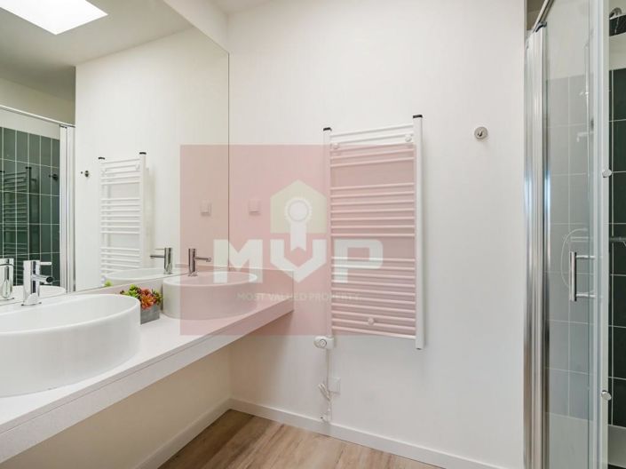 Image No.24-2 Bed House for sale