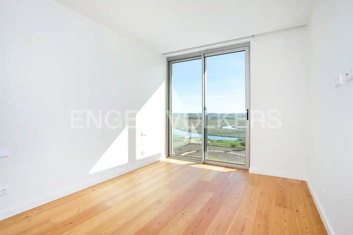 Image No.19-2 Bed Apartment for sale