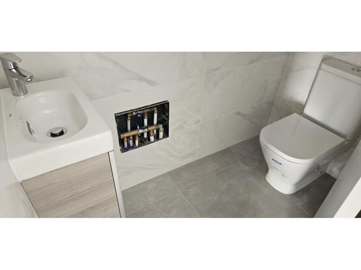 Image No.14-3 Bed House for sale